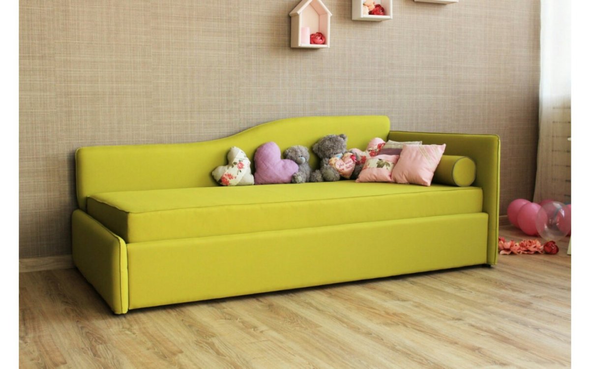 Диван в детскую комнату