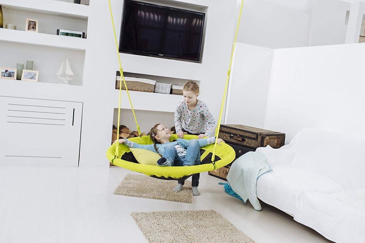 Подвесное кресло в интерьере