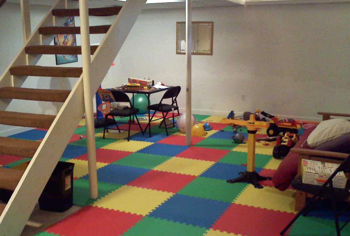 Линолеум в школе