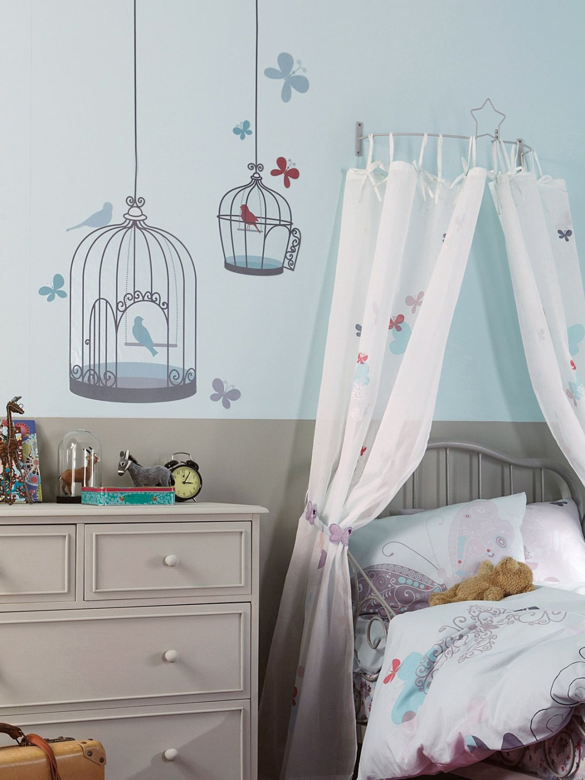 Украшение комнаты для новорожденной девочки