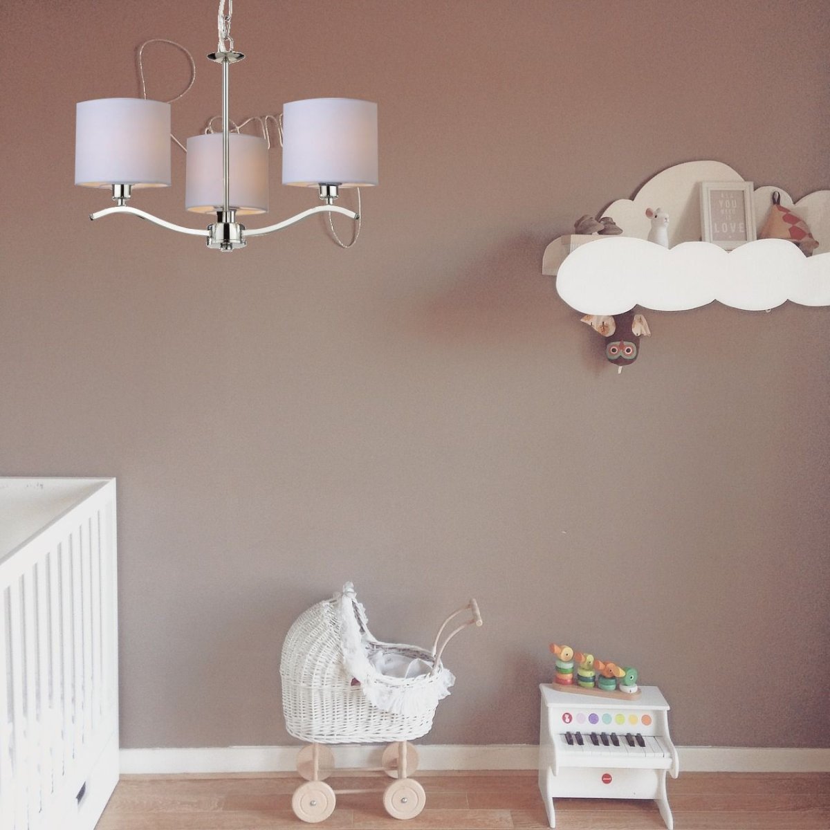 Ночник над кроватью в детской