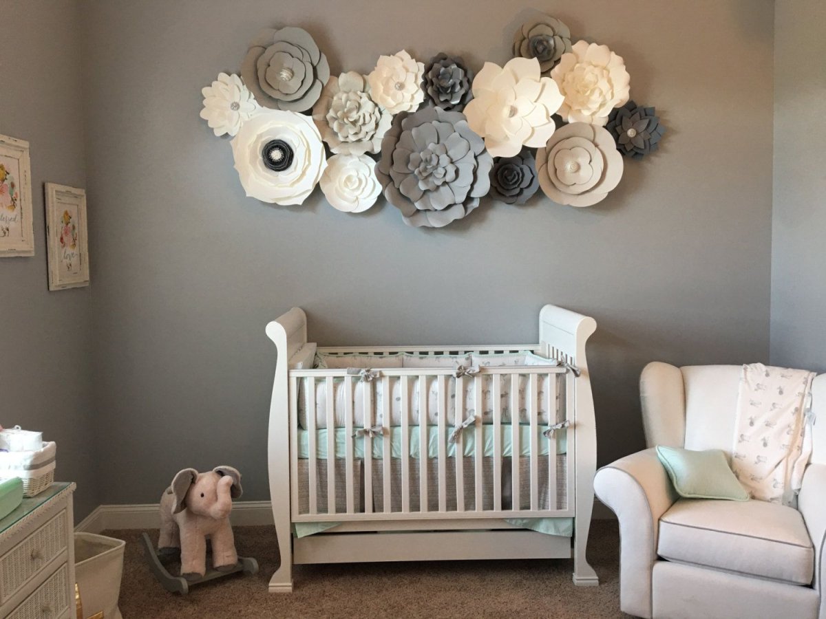 Полочки в детскую комнату