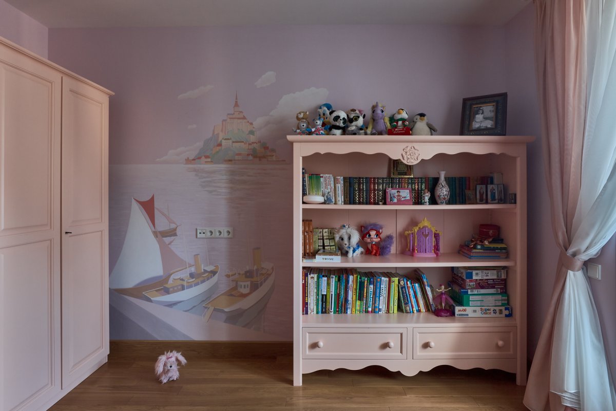 Шкаф в детскую комнату