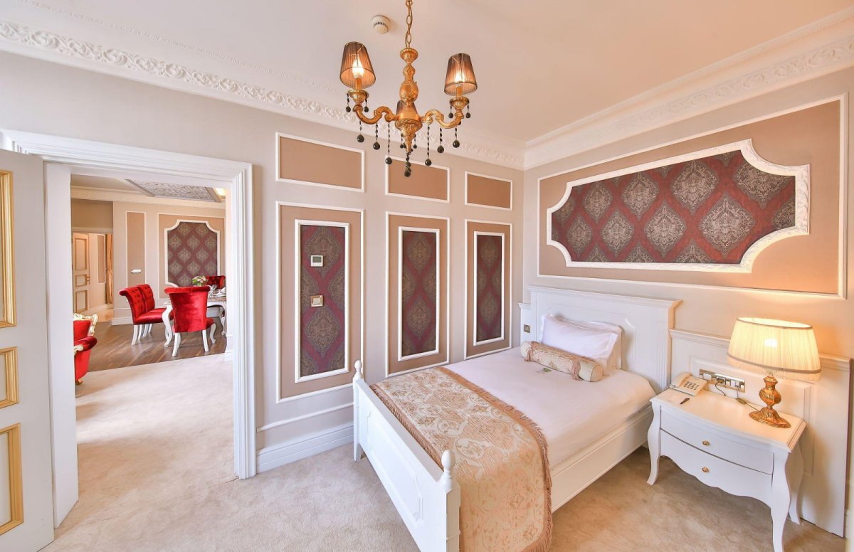 Молдинги в кыргызском стиле