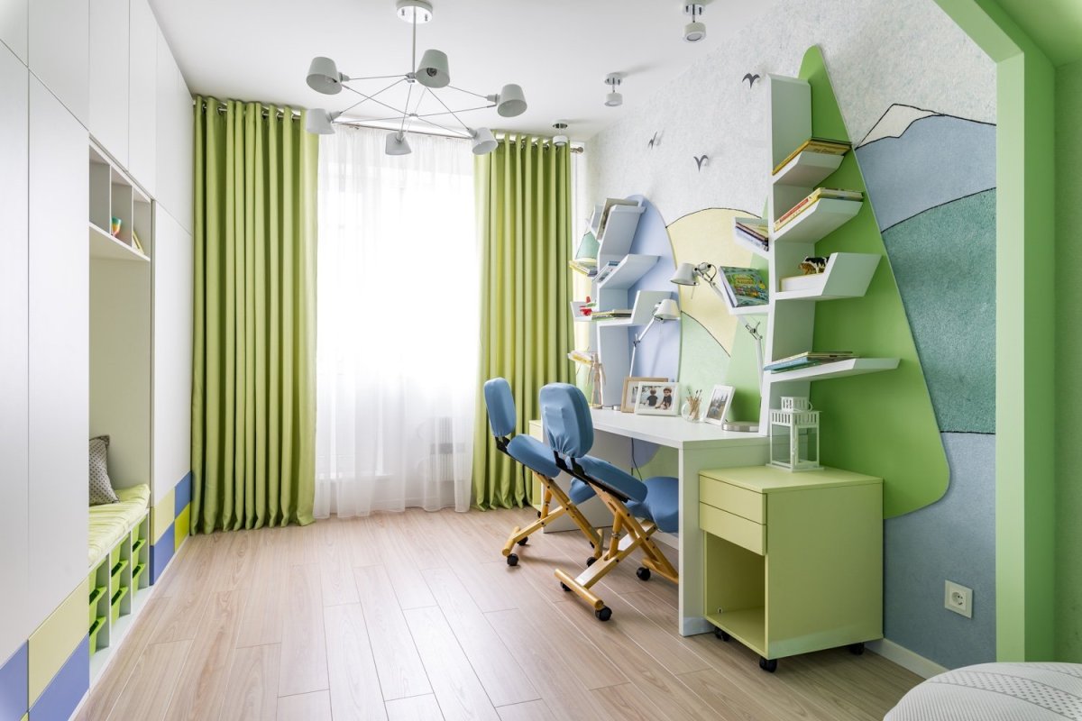 Спальня с декоративной штукатуркой на стенах