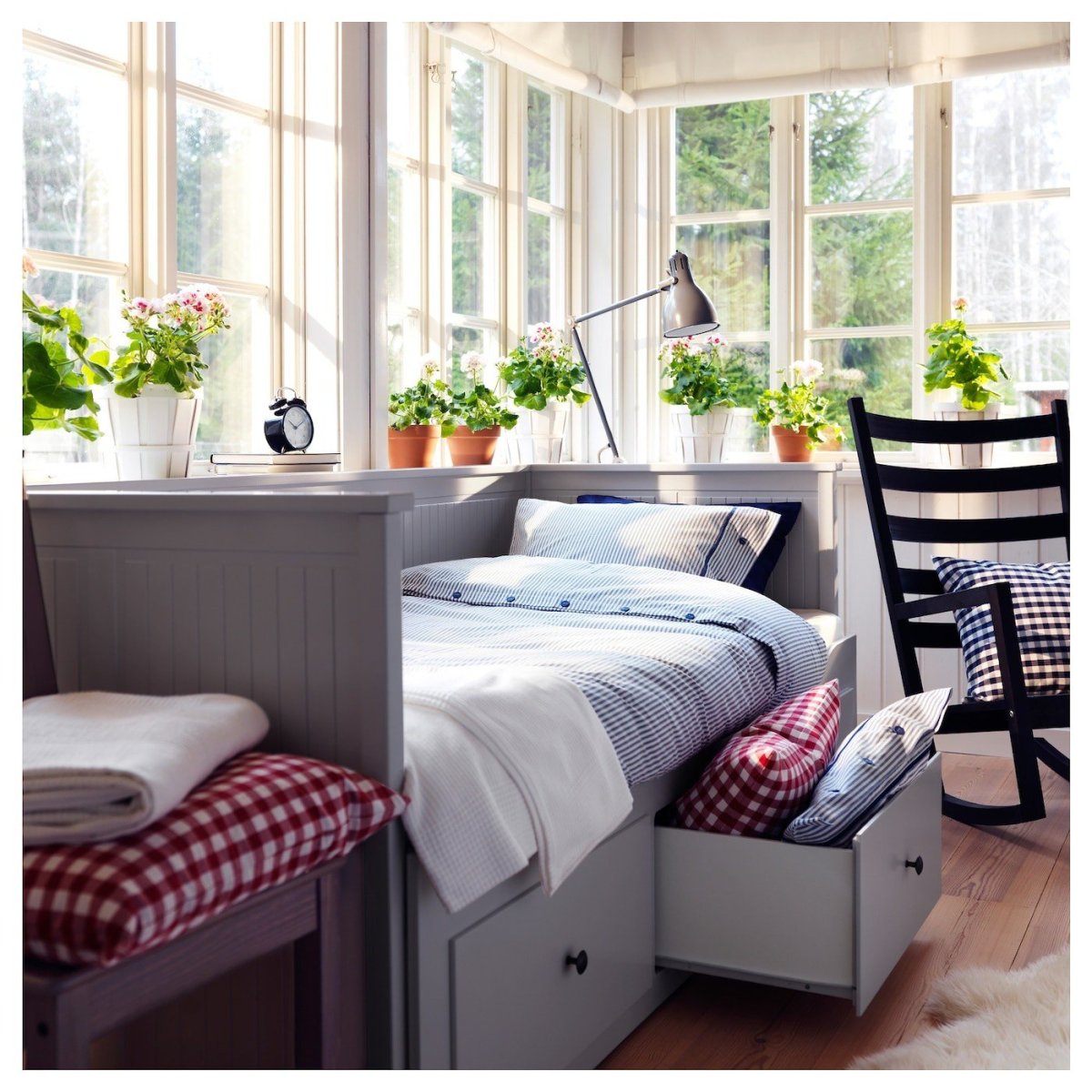 Кровать-кушетка Reina от Ogogo