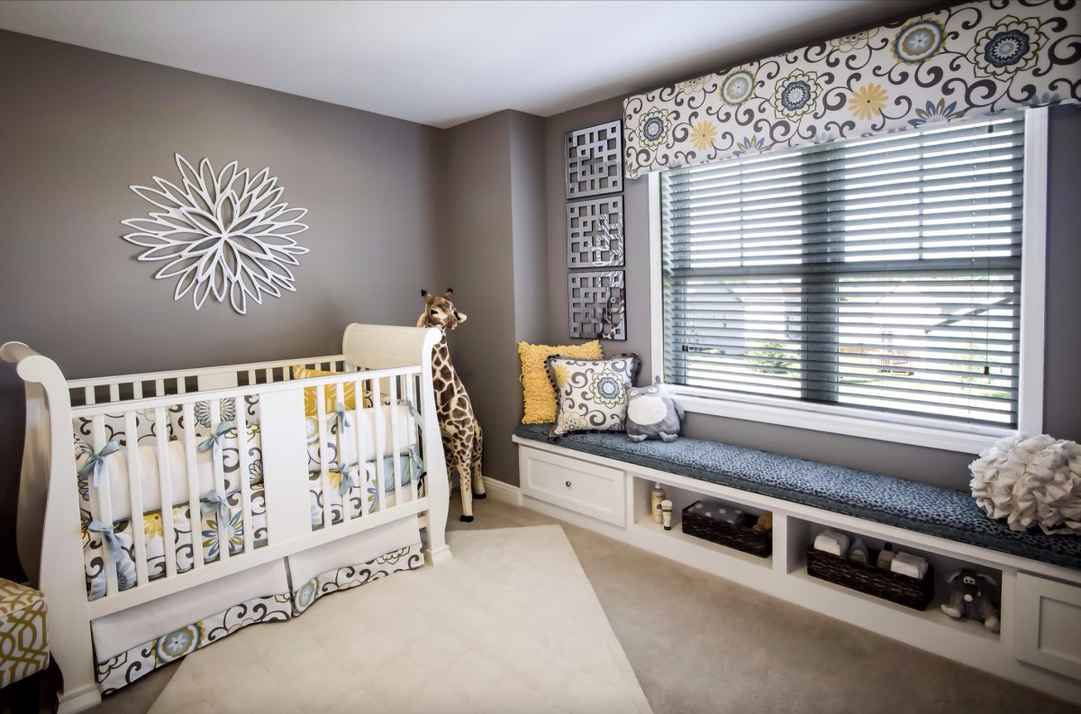 Детская с серыми стенами