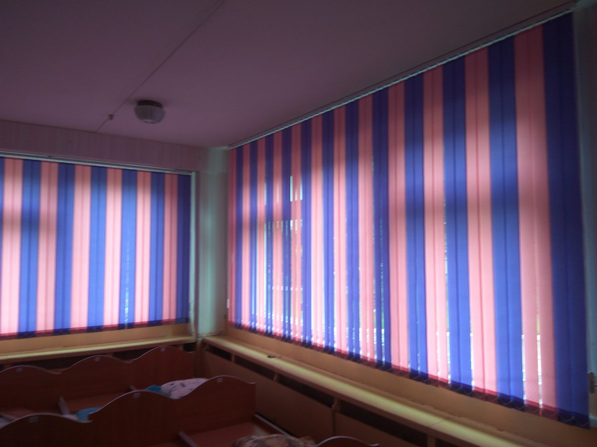 Шторы в школа отдельное окно