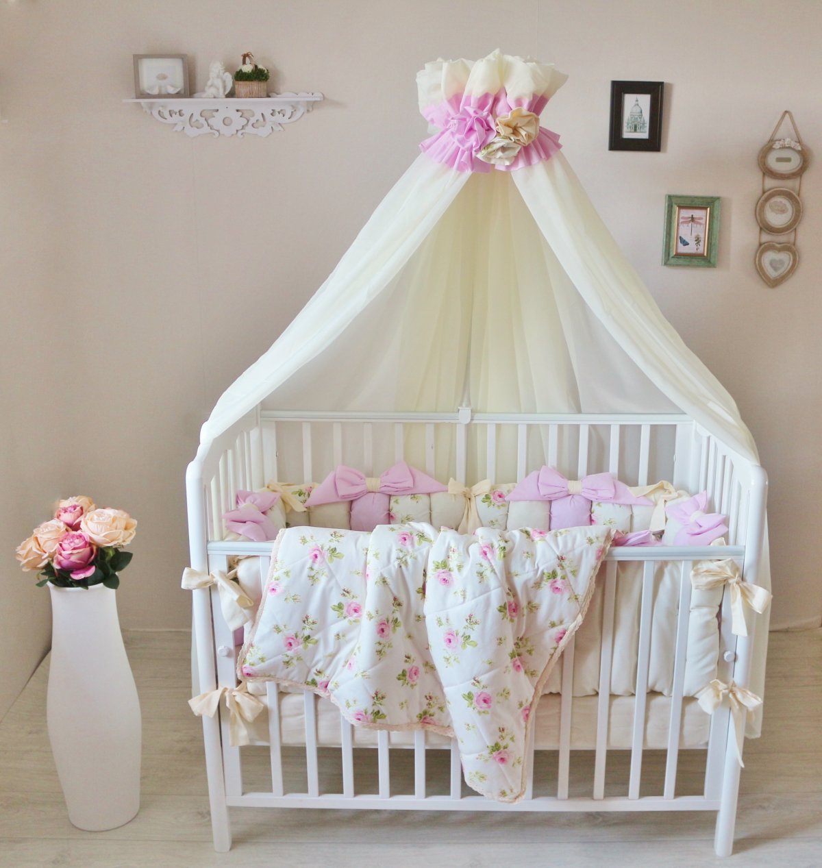 Балдахин на кроватку для новорожденных