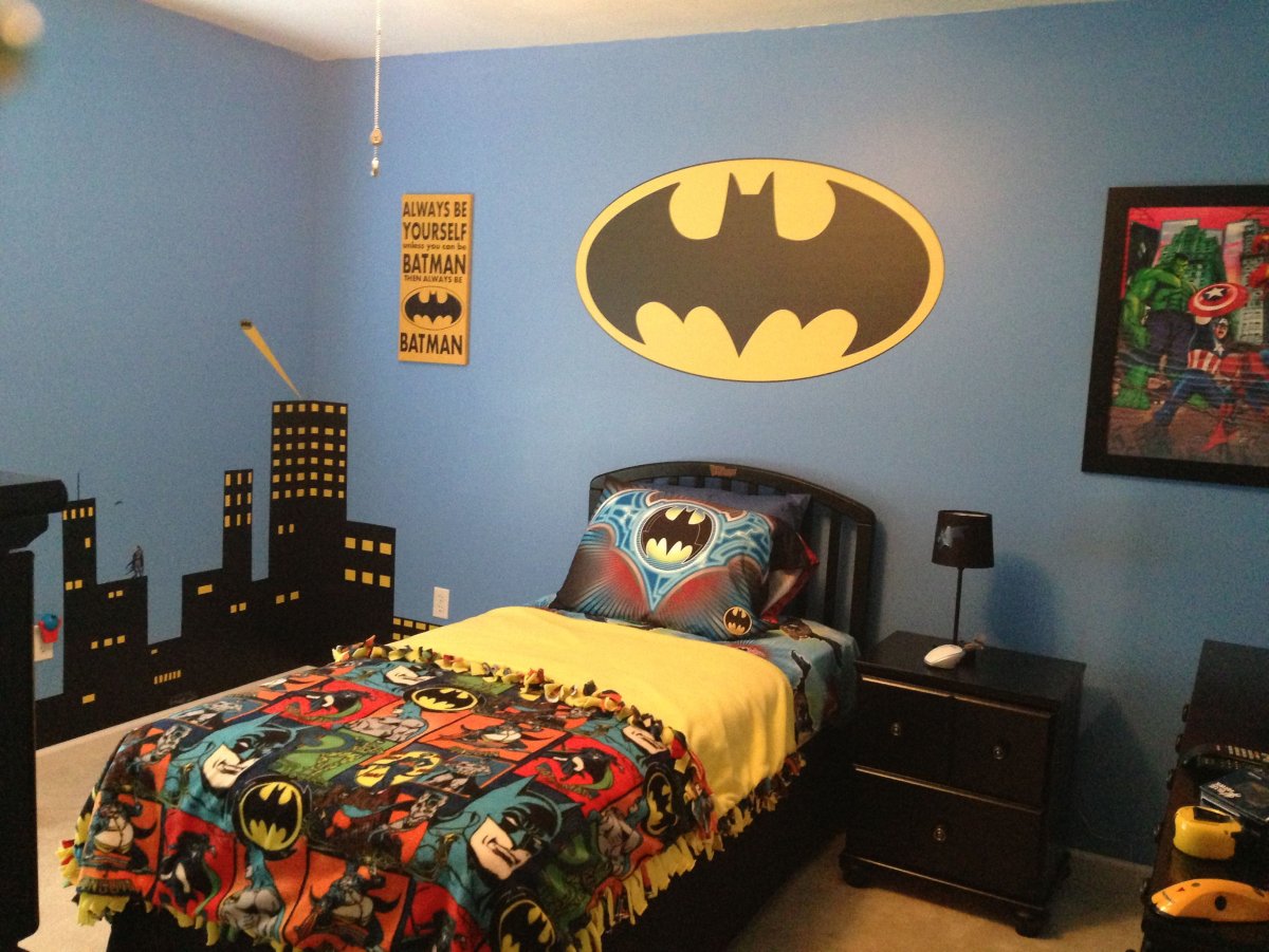 Спальня в стиле Бэтмена