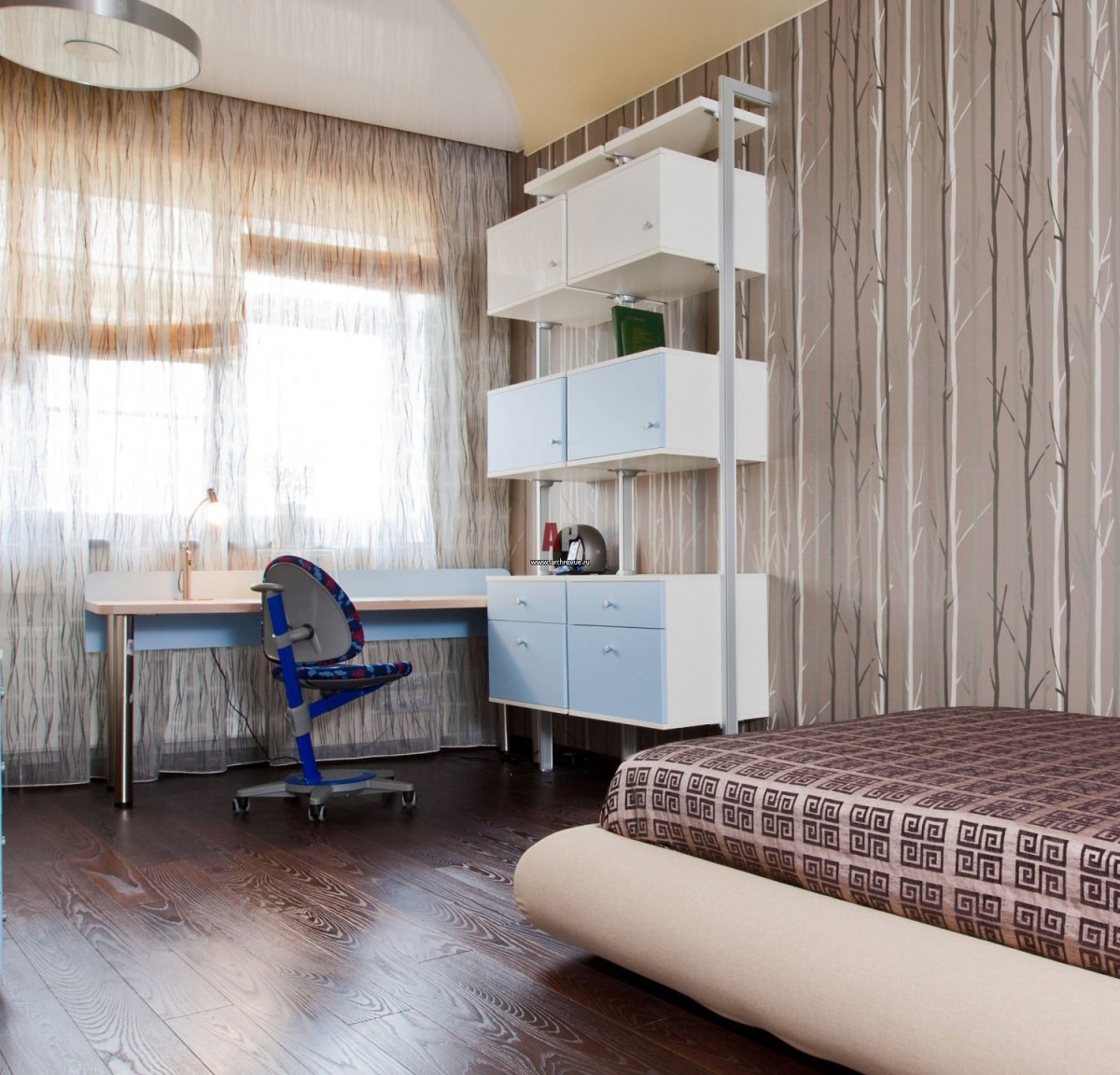 Детская с темным полом