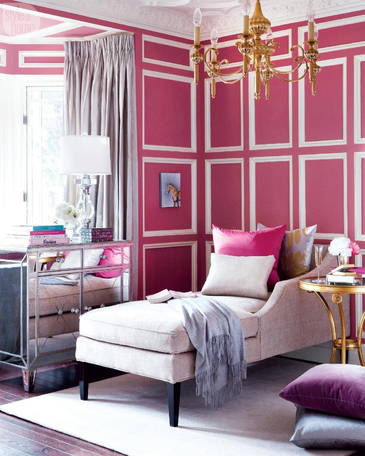 Молдинги в интерьере