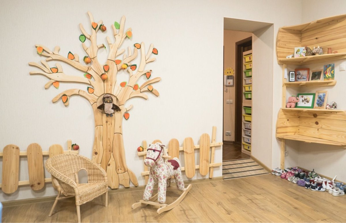 Дерево в интерьере детской