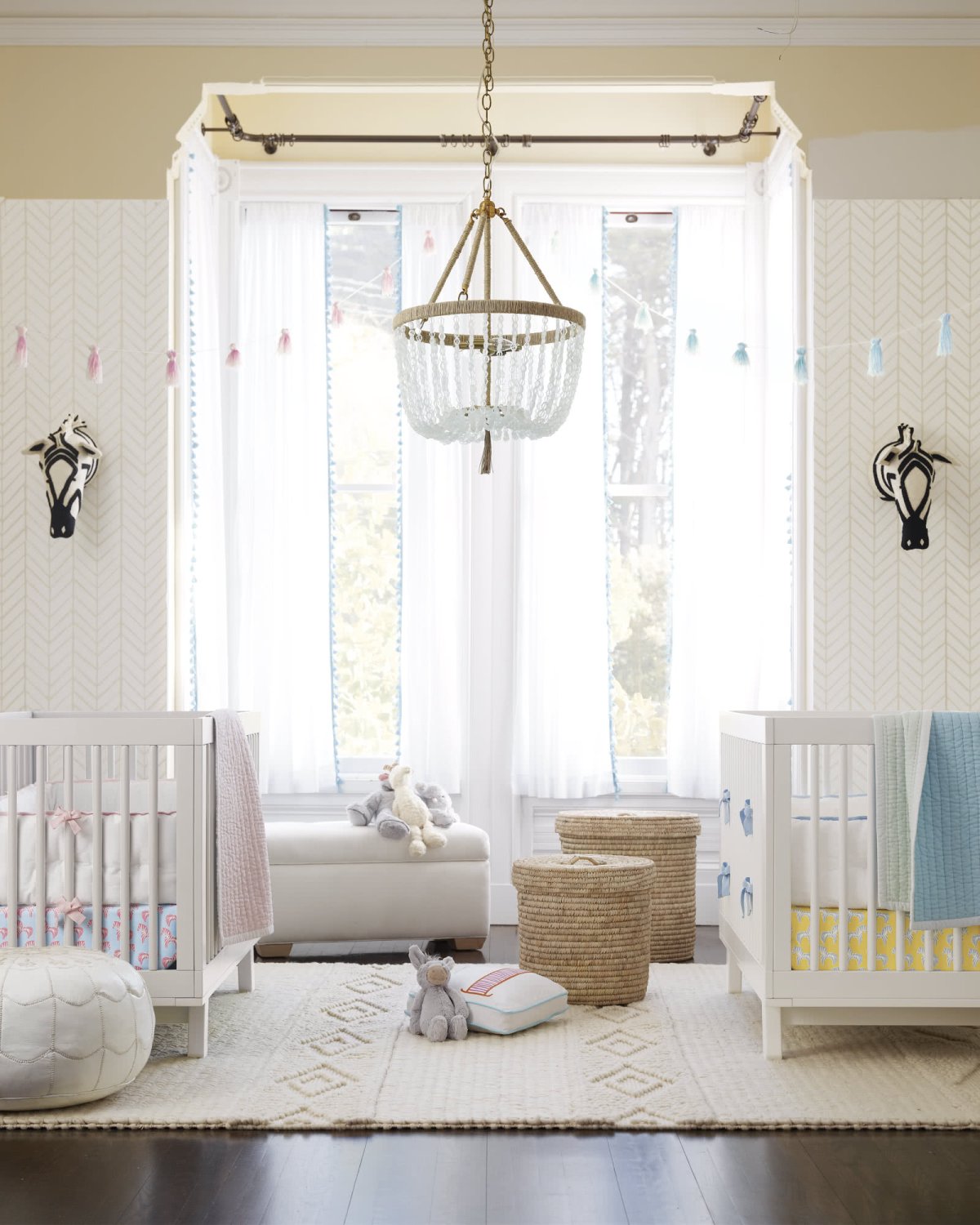 Детская для близнецов в сером