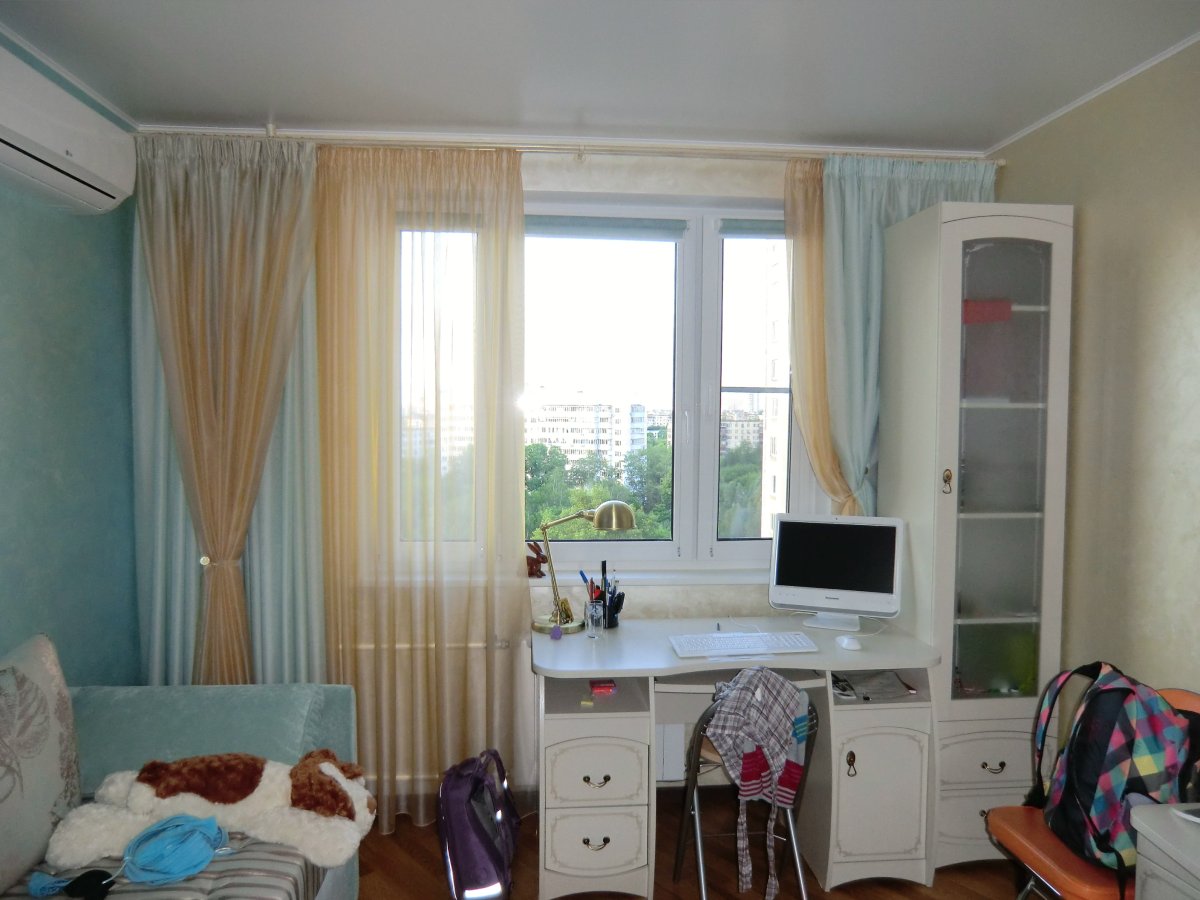 Сиреневые шторы на кухню