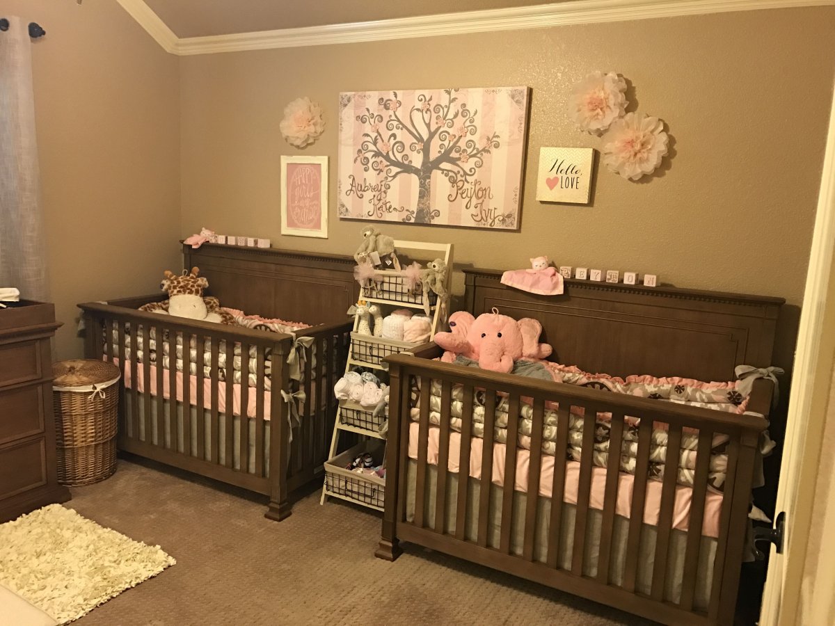 Комната для новорожденной двойни