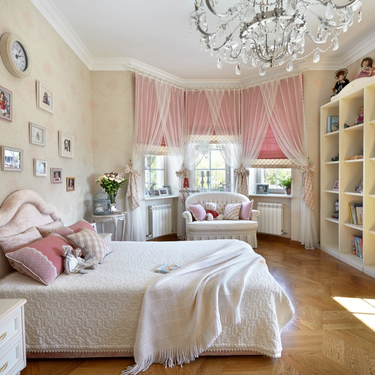 Детская для девочки в американском стиле