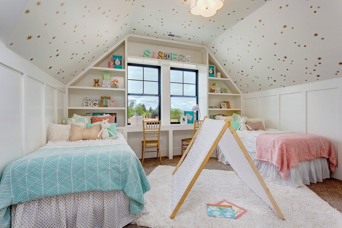 Детская комната на мансарде