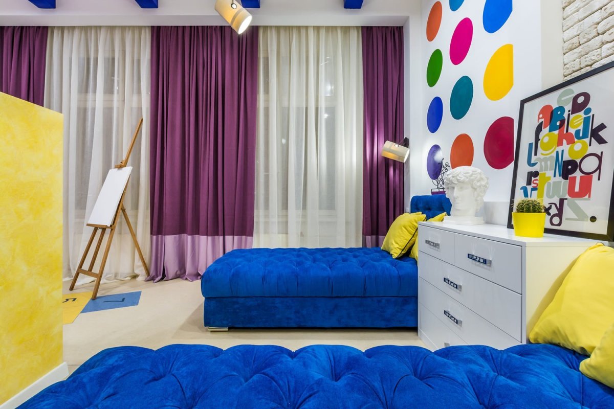 Шторы в интерьере детской комнаты