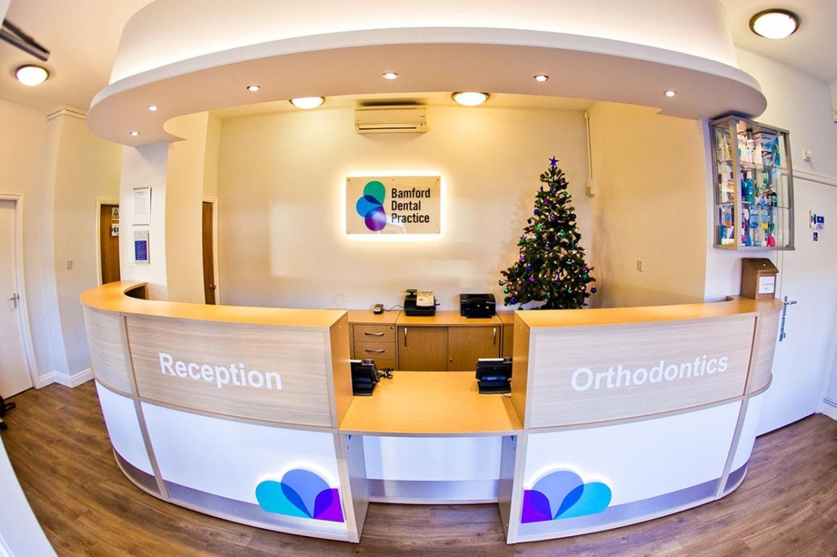 Необычный ресепшен клиника