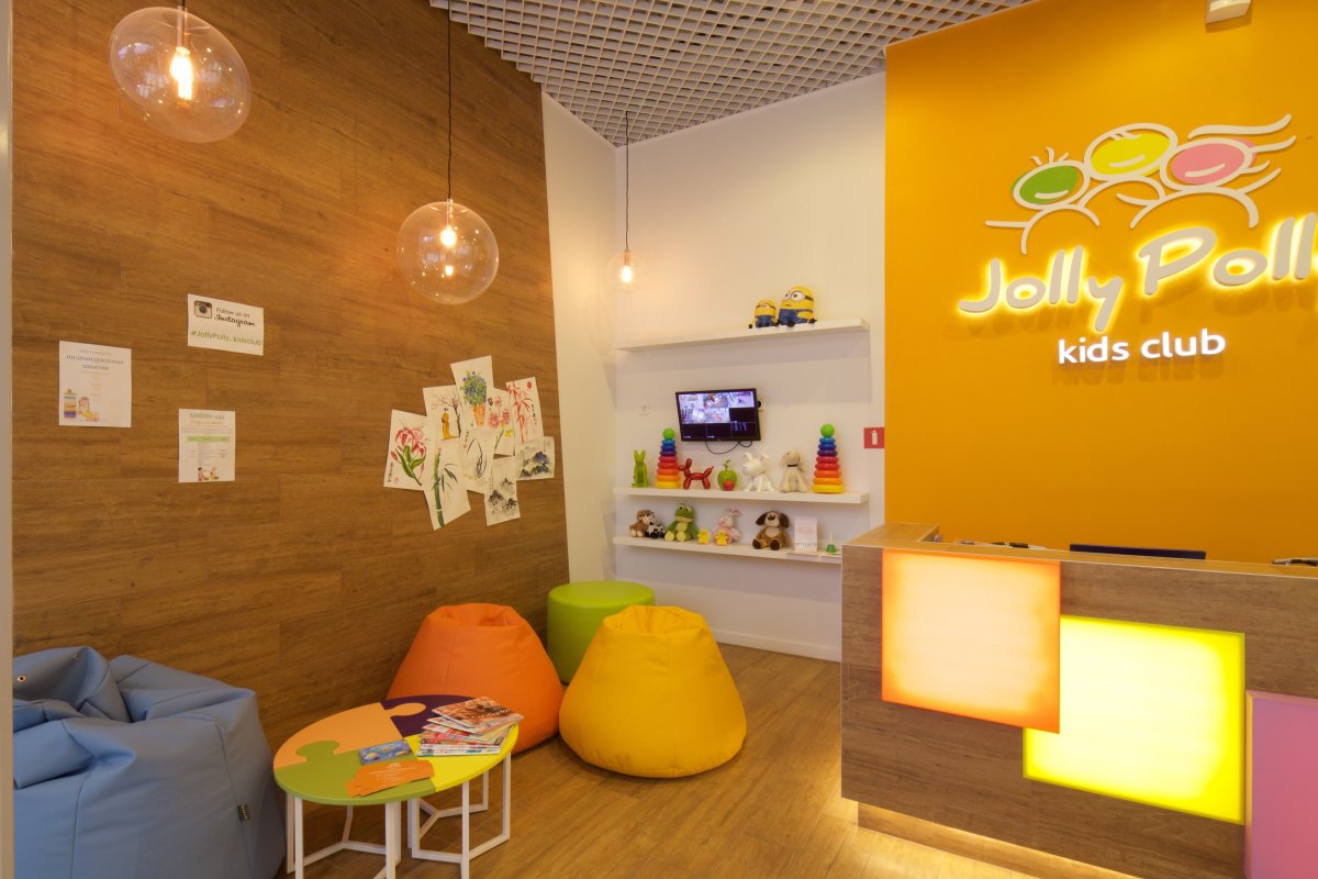 Яркий ресепшн дизайн