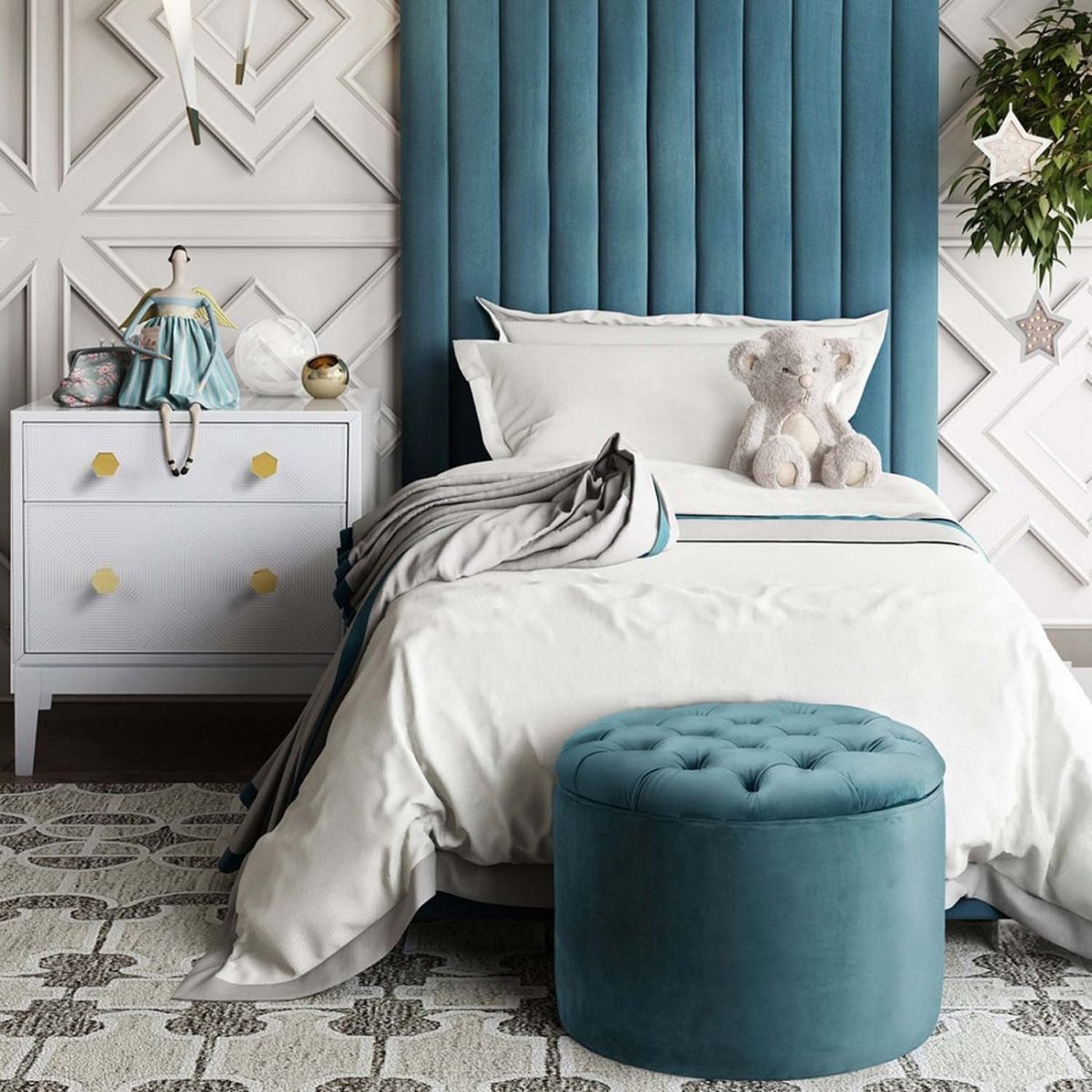 Синяя кровать