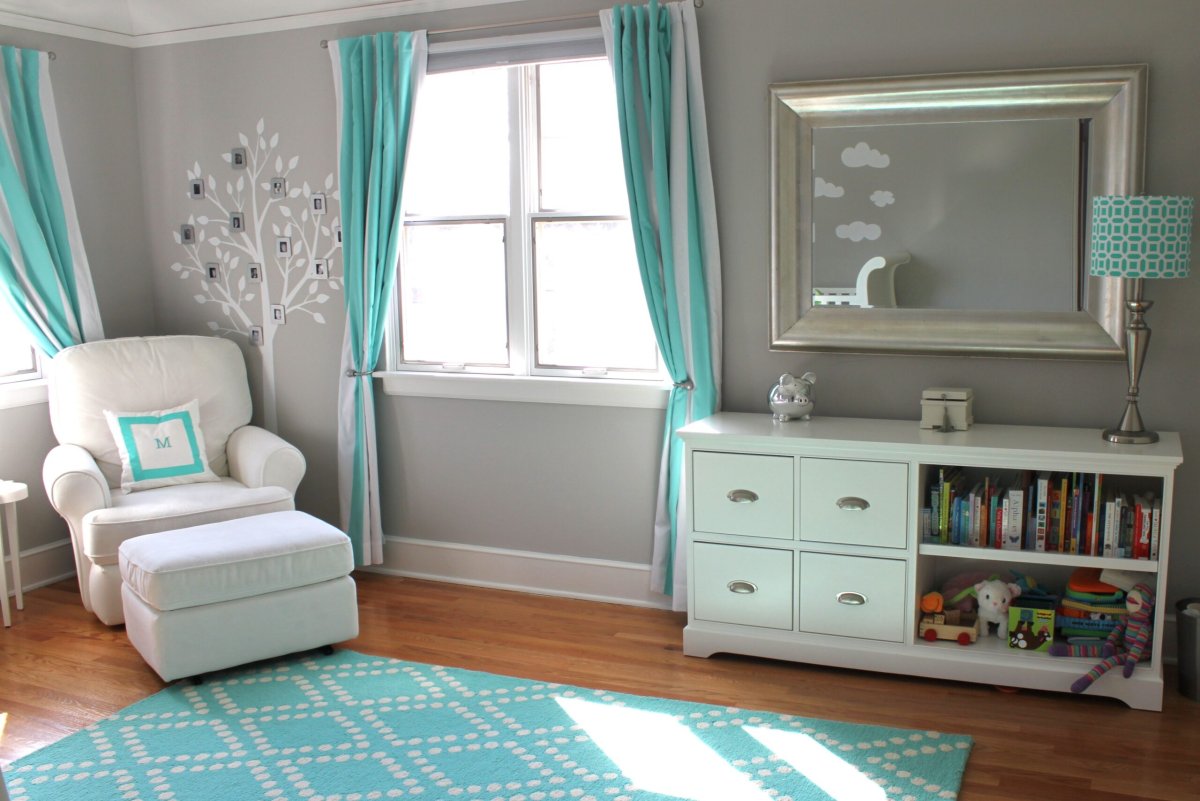 Комната для девочки в голубых тонах