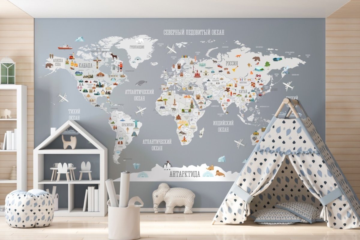 Детская комната с картой мира