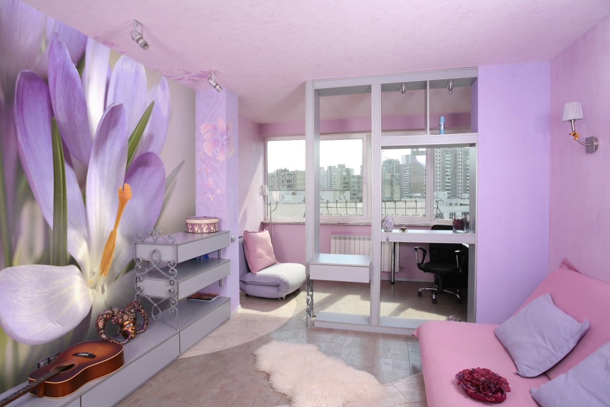 Розово сиреневая комната