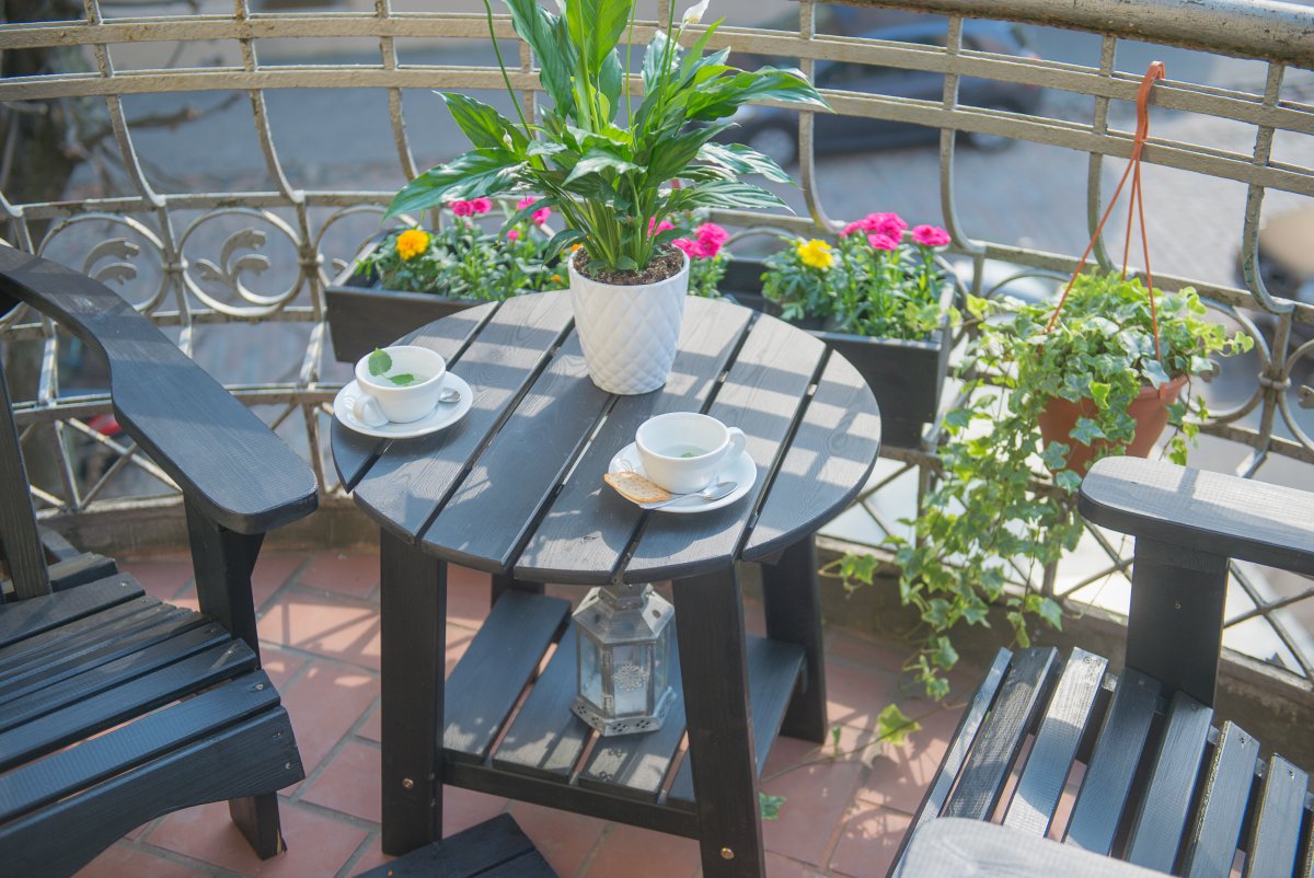 Кухонный уголок у окна