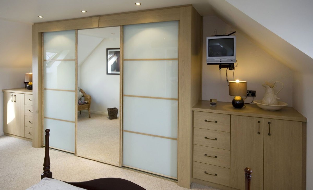 Шкаф стеллаж на балкон