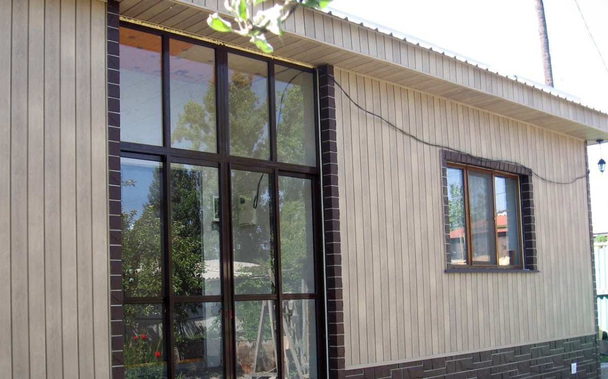 Балкон сайдингом