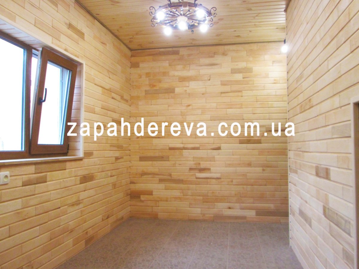 Отделка балкона деревом