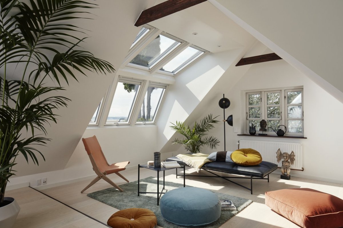 Велюкс мансардные в интерьере