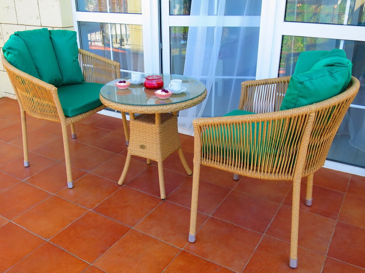 Плетеная мебель для лоджии