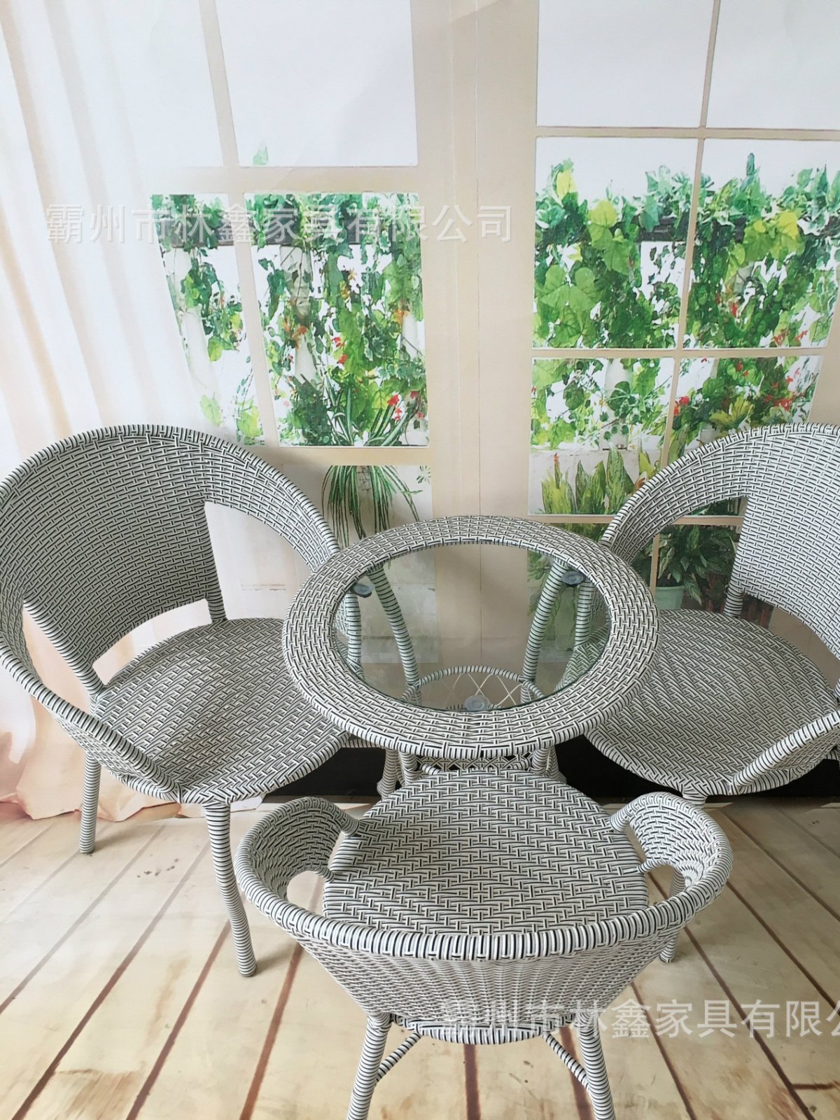 Плетеная мебель на балкон