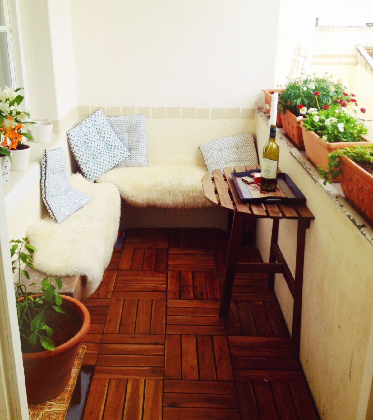 Диванчик на балкон с ящиками