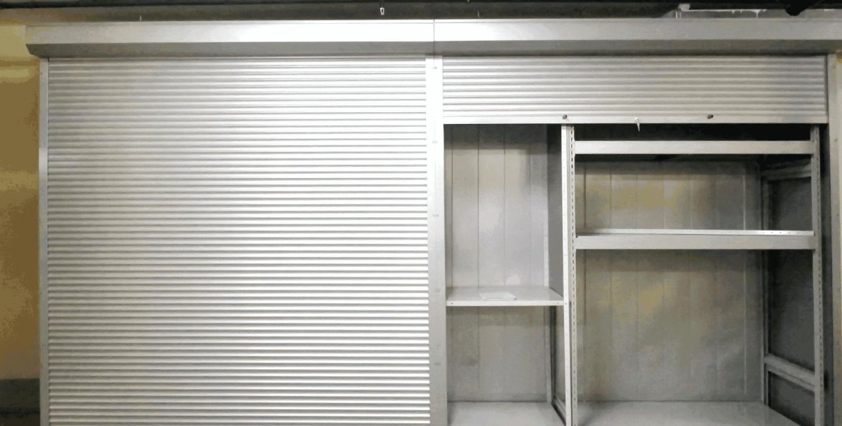 Рольставни на балкон углом