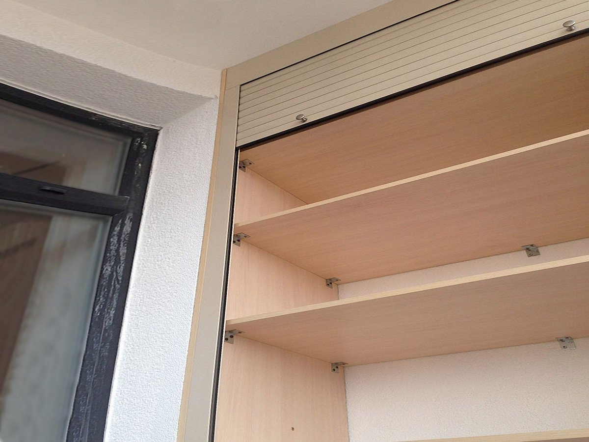 Встраиваемый шкаф на балкон