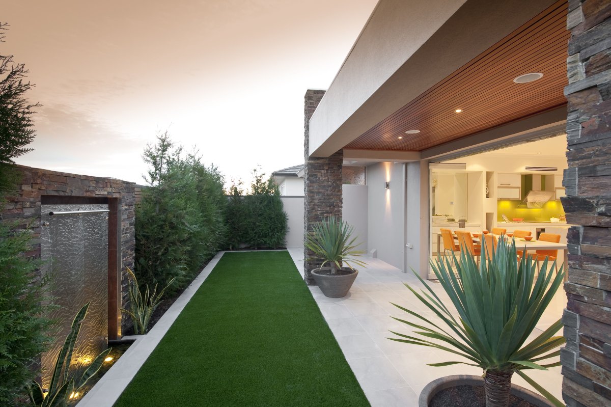 Искусственный газон в интерьере