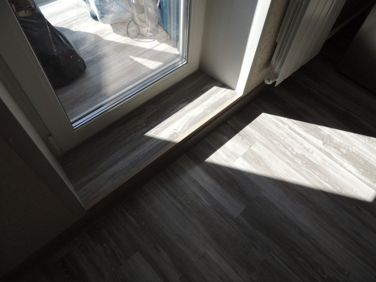 Отделка балкона плиткой