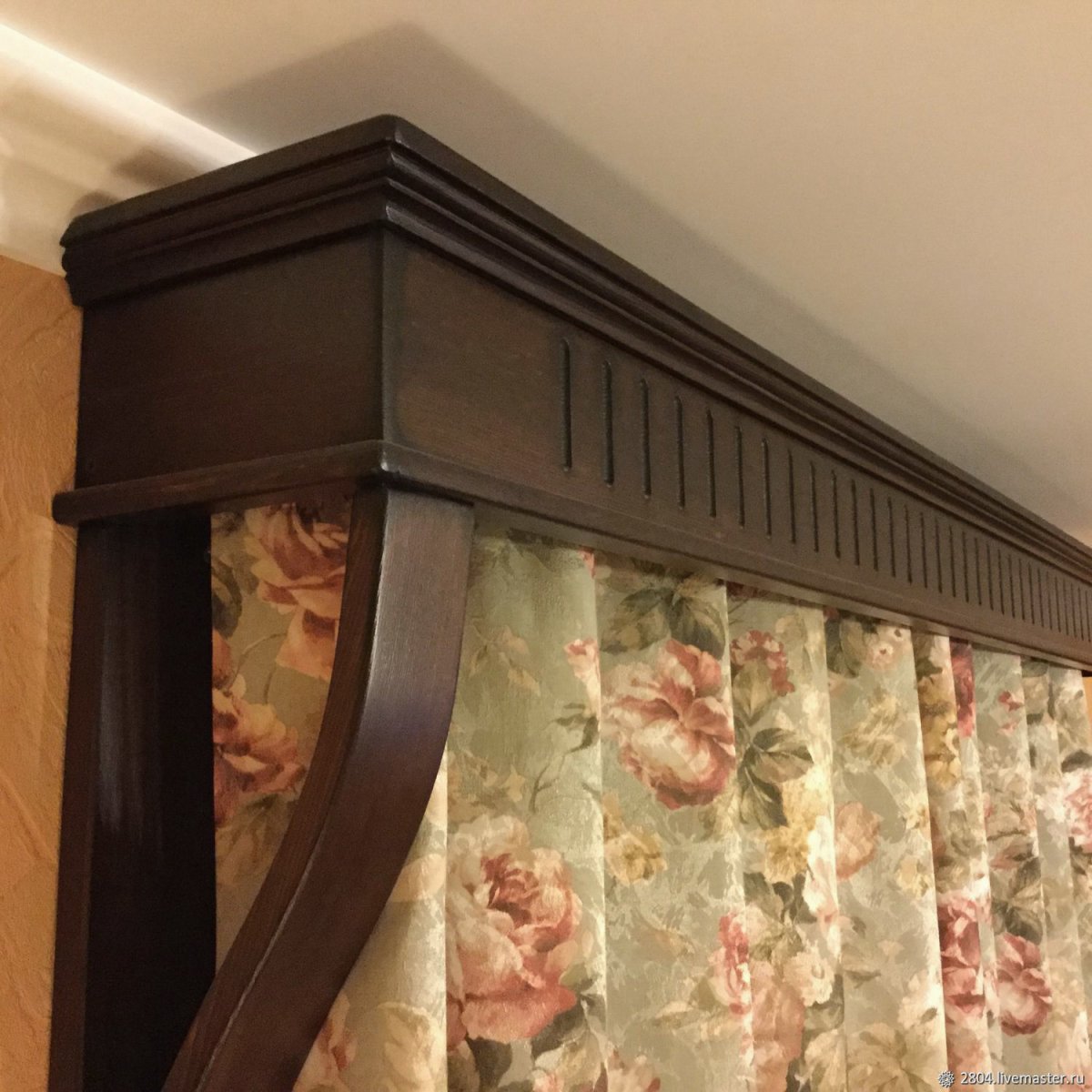 Шторы на наклонные окна