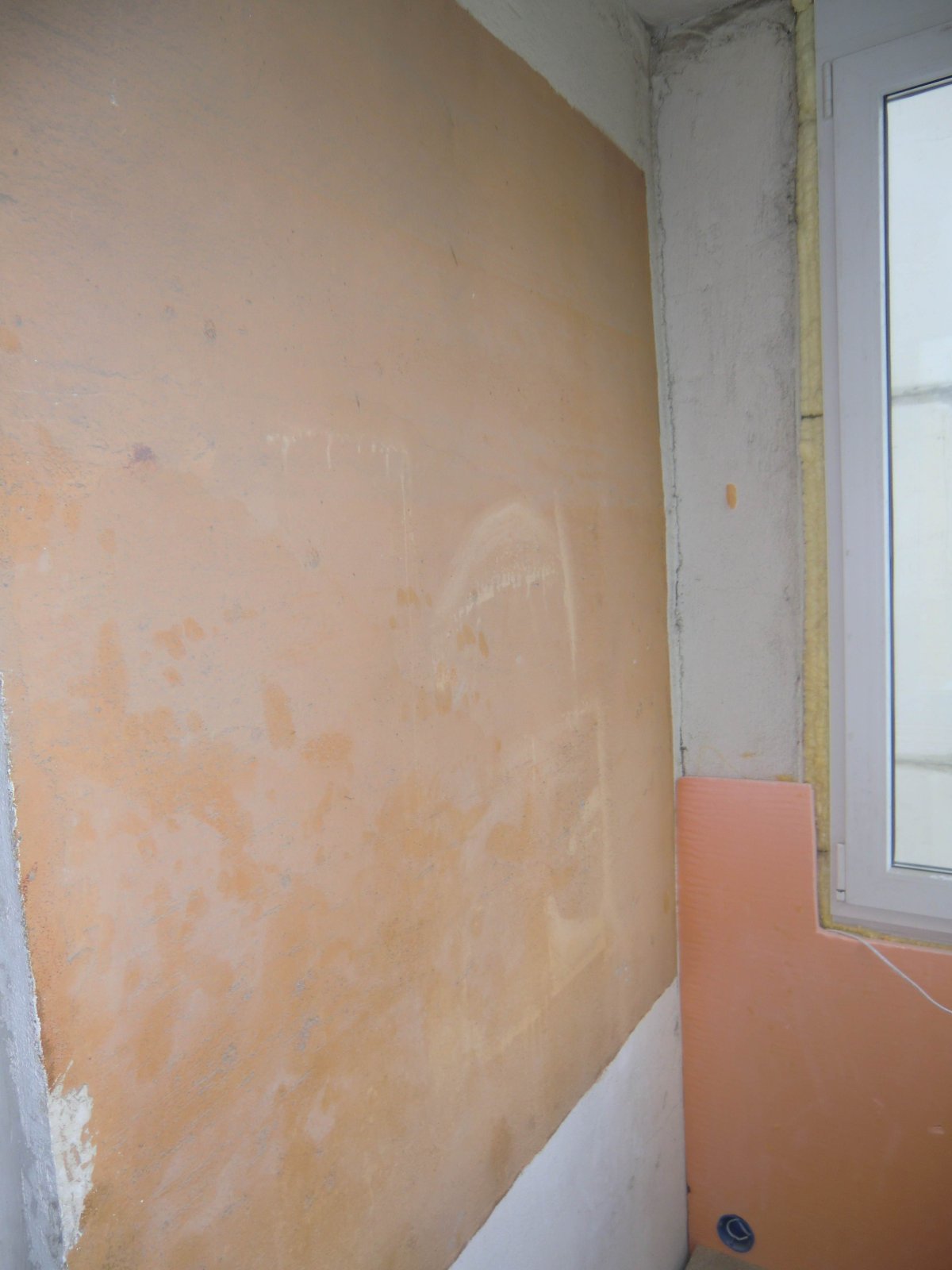 Покрасить балкон