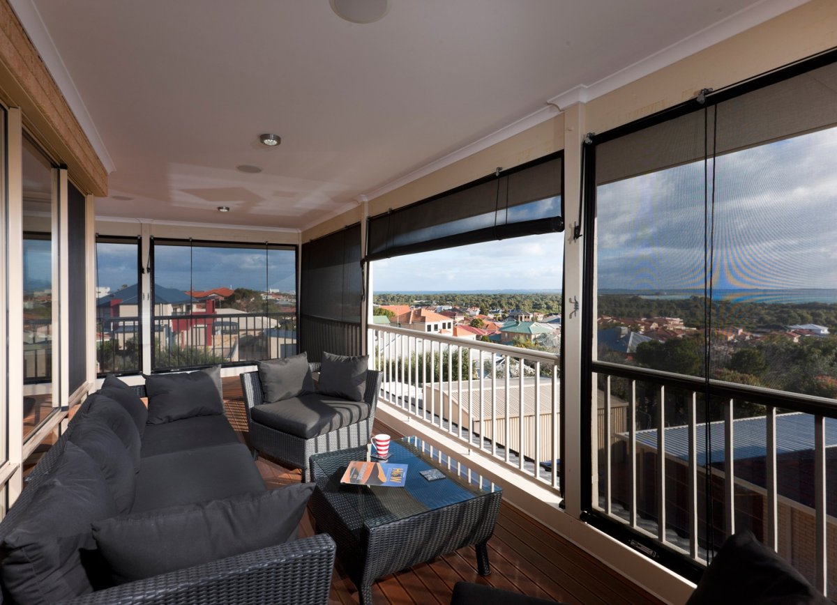 Интерьер балкона