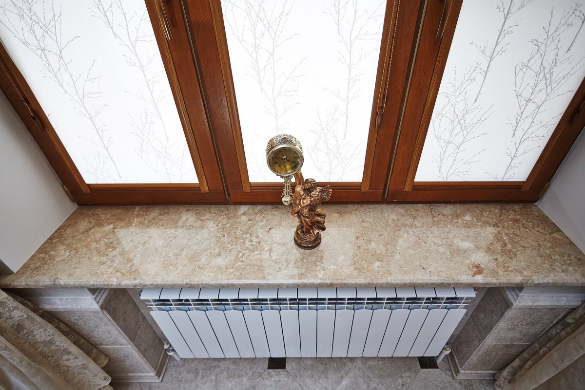 Окно без подоконника