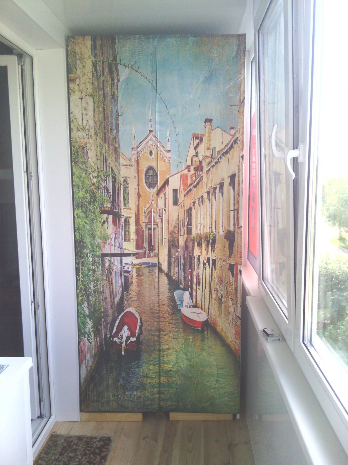 Разрисованный балкон