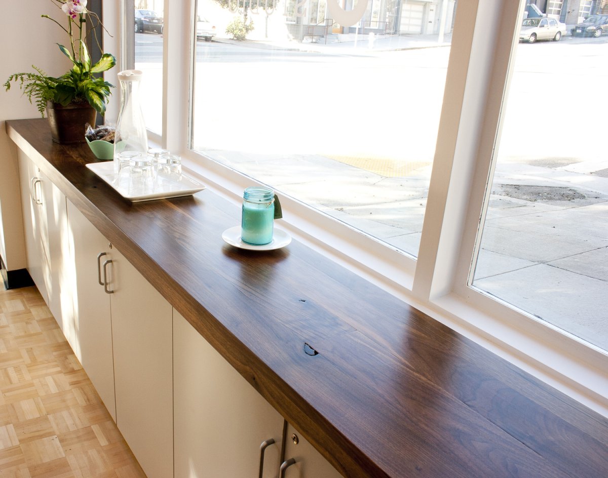 Компьютерные столы на балкон