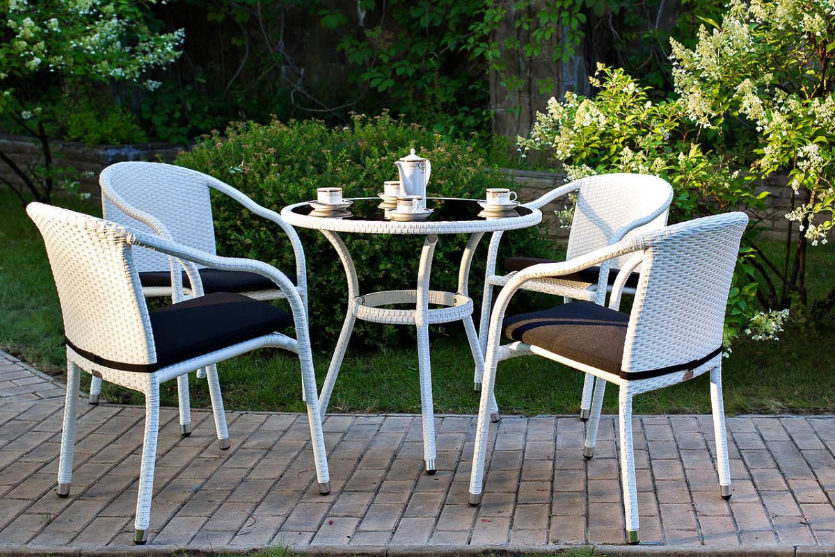 Садовая мебель из искусственного ротанга комплект обеденный Patio 210339