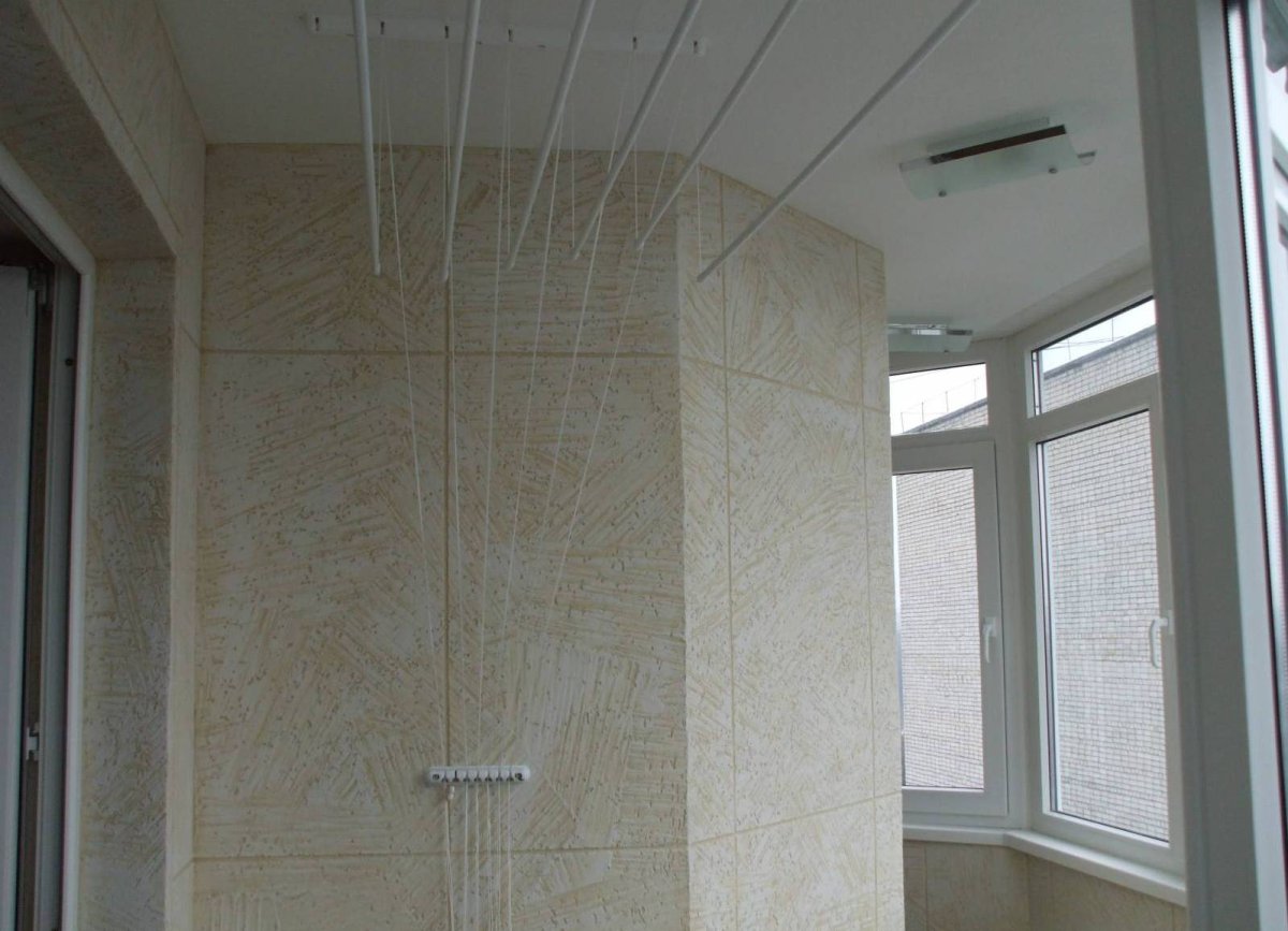 Отделка балкона штукатуркой шуба