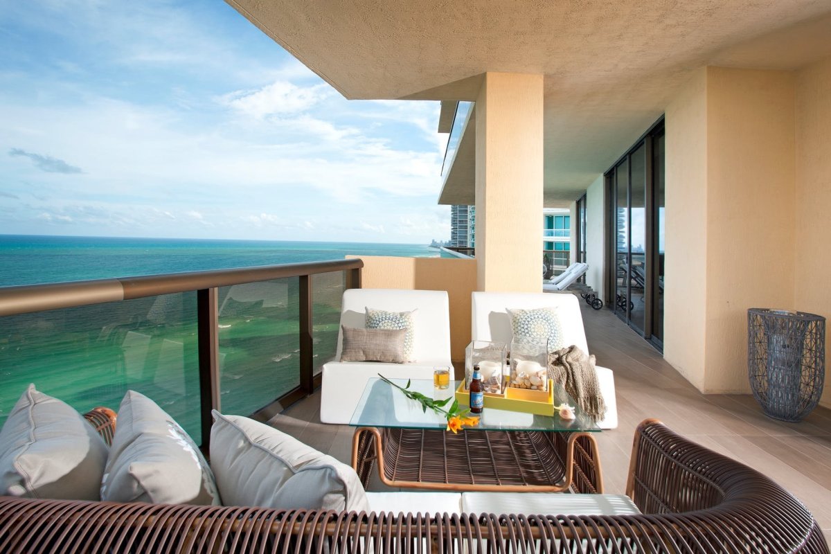 Вид из окна